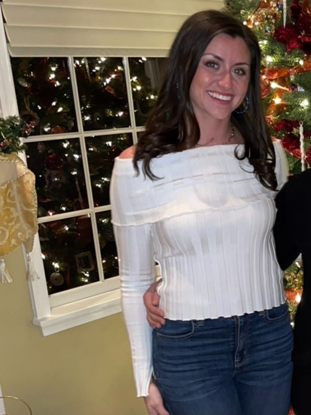 Off-Shoulder White Ribbed Knit Top - Picture 2 of 2